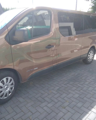 Renault Trafic cena 63900 przebieg: 386000, rok produkcji 2015 z Lipsko małe 37